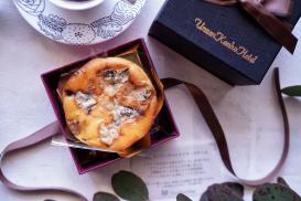 ミニゴルゴンゾーラベイクドチーズケーキ  Gorgonzola baked cheesecake